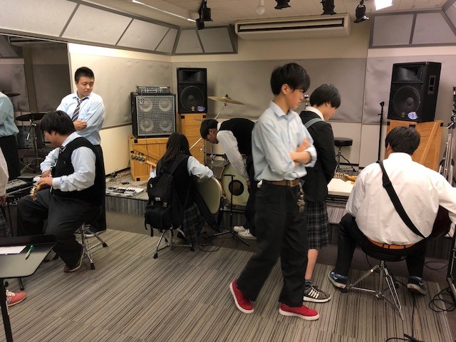 軽音楽部レポート りんくう翔南高校軽音部 エフェクター選定会編 島村楽器 イオンモールりんくう泉南店 シマブロ