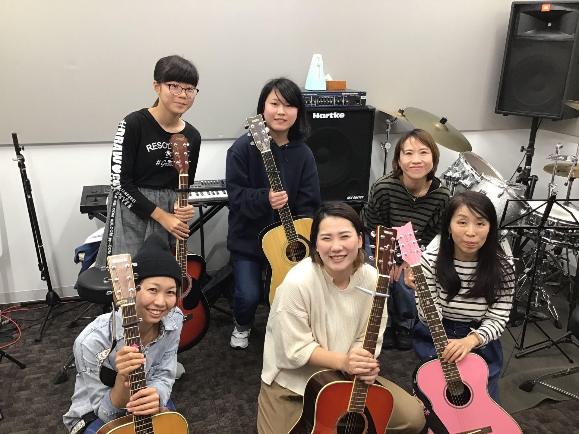 女性限定のギターサークル 11月アコギ女子会開催しました 島村楽器 イオンモール川口前川店 シマブロ